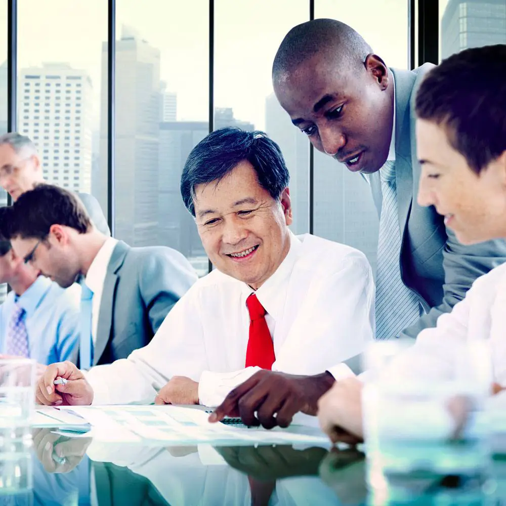 association-team-working